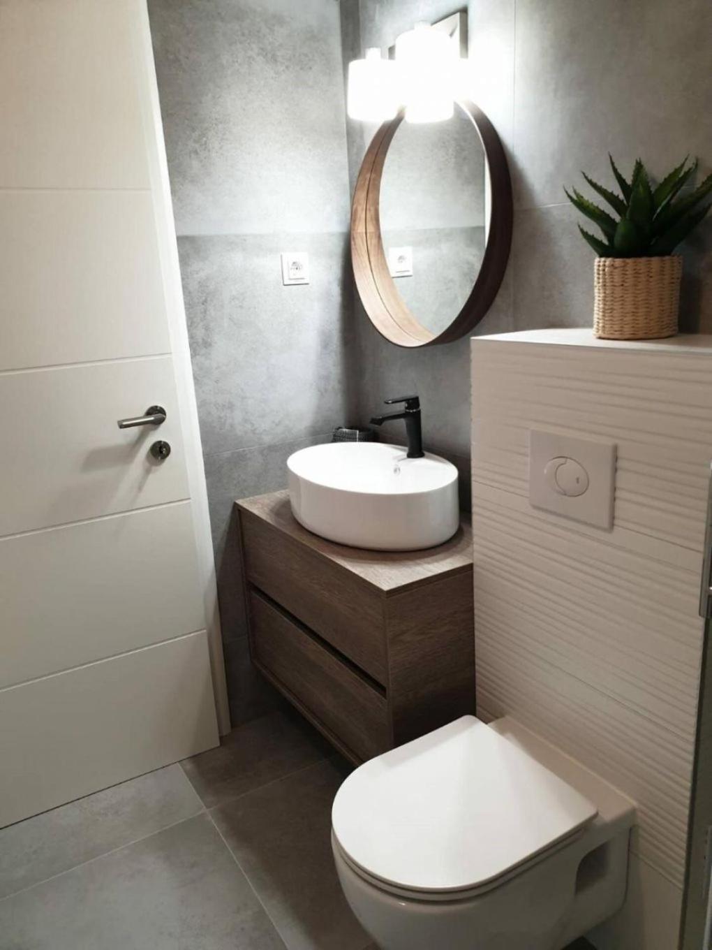 Apartments The View - Close To The Beach & Parking Trogir Exteriör bild