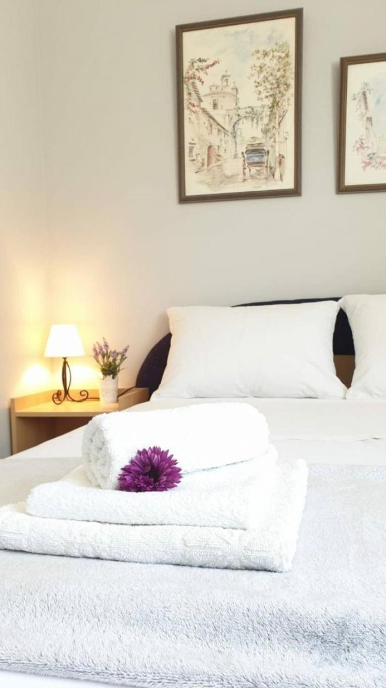 Apartments The View - Close To The Beach & Parking Trogir Exteriör bild